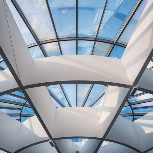 Formen im Licht – Shapes in Light. Shapes in Light – Formen im Licht.