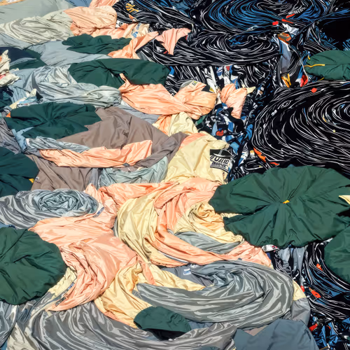 Worn Currents By 0009