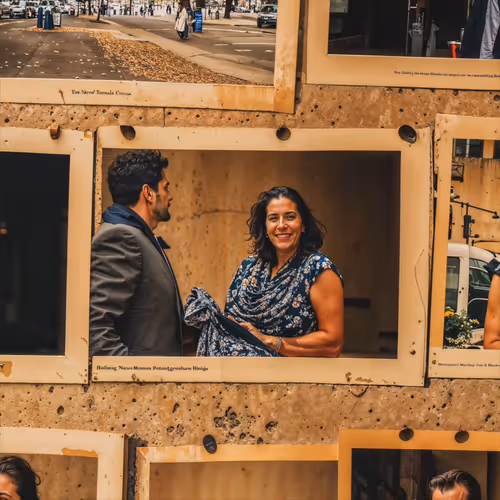 Item #32000490 Media