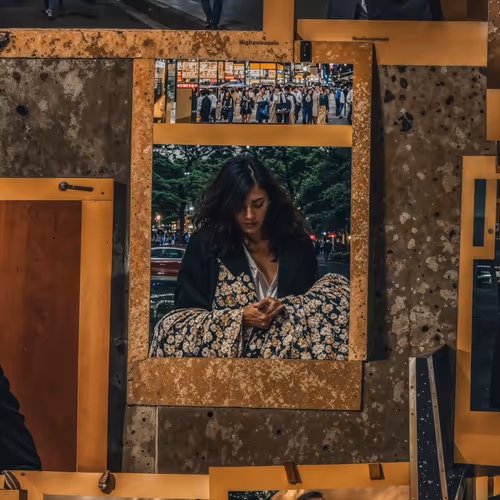 Item #32000470 Media