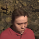 689