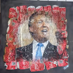 Trump Hero 01