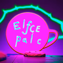 523