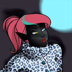 Sneaky Vampiress #10072