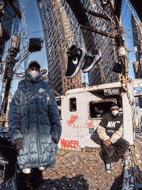 Item #2333443573 Media