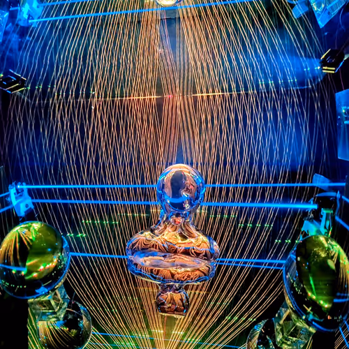 Being Laser Loop - Infinite Mirror