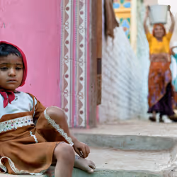 Child in Varshana, Uttar Pradesh #1/8