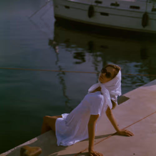 𖧹  ＥＲＲＡＴＩＣ