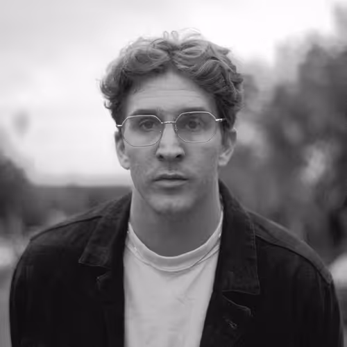 DEEGAN - WATCHING TV