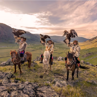 The Eagle Hunters by Roberto Pazzi