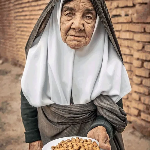 People by Roberto Pazzi