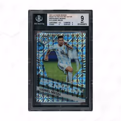 2021-22 Panini Mosaic Road to the FIFA World Cup Qatar Breakaway Mosaic Lionel Messi #10 BGS 9