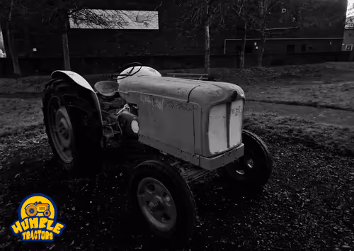 Item #35863194083128256797647772425284652682645032595179500226087347048253130539009 Media