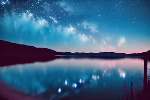 Item #39616118165166588469215831212153067031588677924743355719047768524317037428737 Media