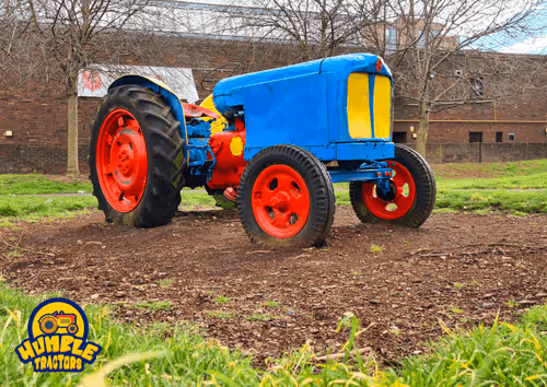 Item #35863194083128256797647772425284652682645032595179500226087347063646293327873 Media