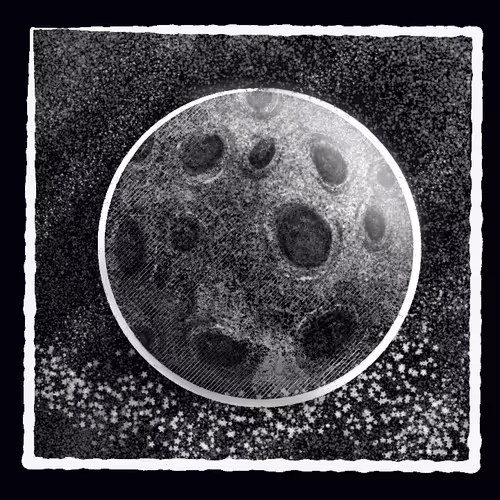 Item #12618317395085495808119660085901671387732414975085101892039961331184661692417 Media