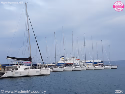 Item #21218919643484846679386017214105436286474954155539936946797714487623756546548 Media