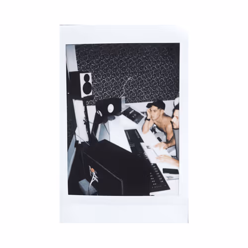 Item #15258886797599067591223114750191896728162027352228933476598111845469476880385 Media