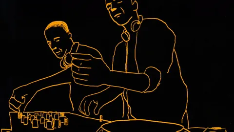 Item #87315996141529025102107717182269581145354794274994686760531286132852143423573 Media