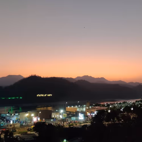 leog001.lens-Collect-130