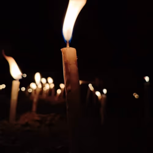 Candle 1/44