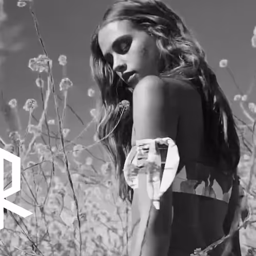 millionrecords.lens-Collect-1384