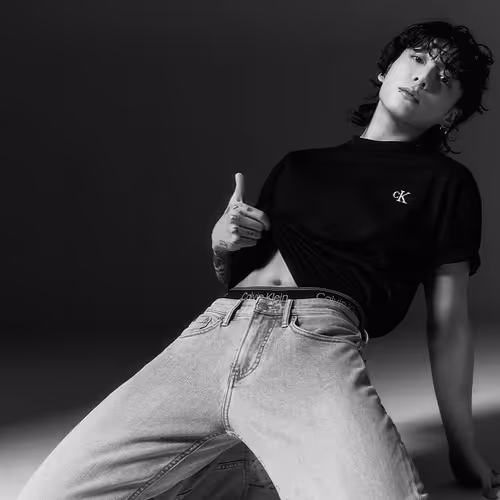 49894.lens-Collect-865