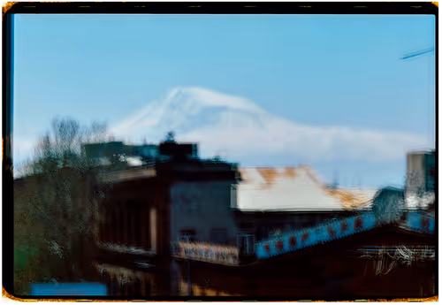 Item #107839786668602559178668060348078522694548577690162289924414440996865 Media