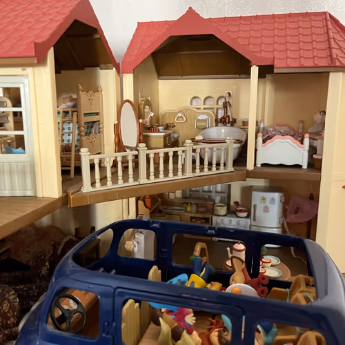 dollhouse