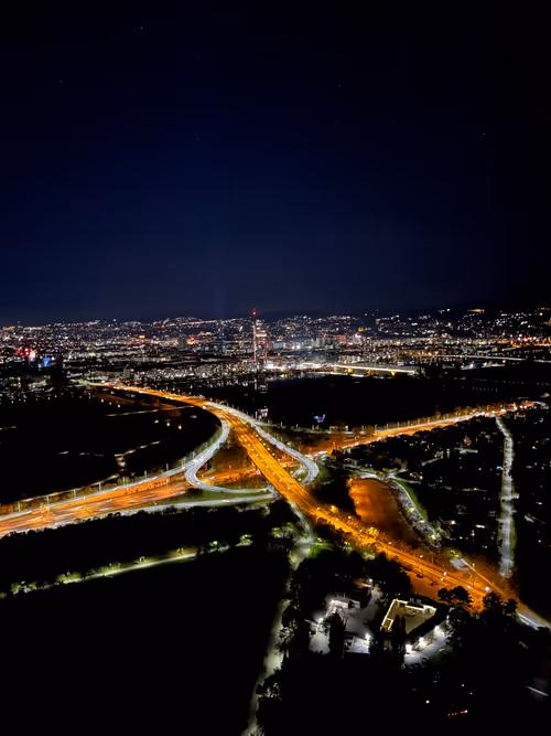 Item #9270548845616809118124611302908128251134326150203413100389645787371950571529 Media