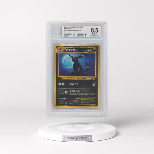 2000 Crossing the Ruins... #197 Umbreon - Holo (BGS 8.5 NM-MT+)