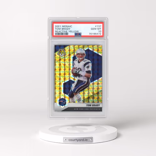 2021 Panini Mosaic #137 Tom Brady - Reactive Yellow (PSA 10 GEM MINT)