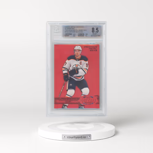 2020 Metal Universe '97-98 Retro Precious Metal Gems Red #R30 Connor McDavid (BGS 8.5 NM-MT+)
