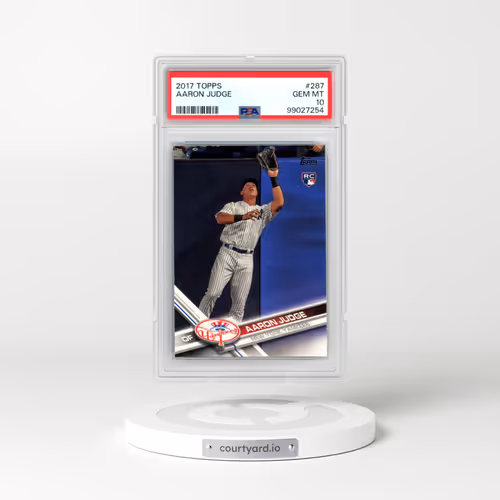 2017 Topps #287 Aaron Judge - Catching (PSA 10 GEM MINT)