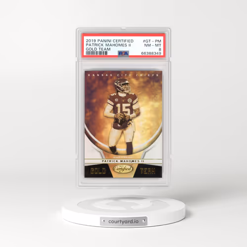 2019 Panini Certified Gold Team #GT-PM Patrick Mahomes II (PSA 8 NM-MT)