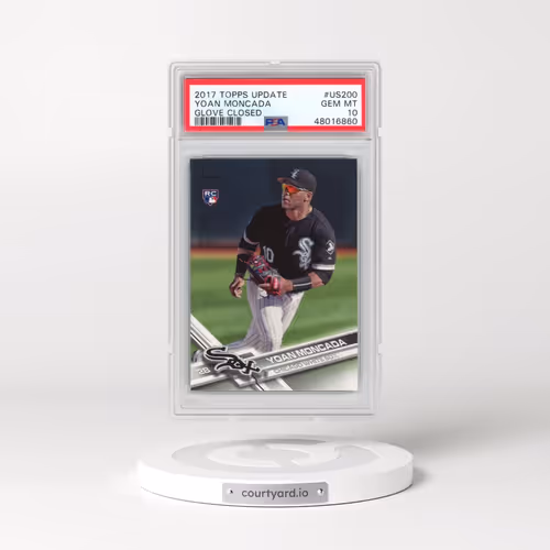 2017 Topps Update #US200 Yoan Moncada - Glove Closed (PSA 10 GEM MINT)