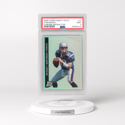 2006 Topps Draft Picks & Prospects #21 Tom Brady - Chrome-Refractor (PSA 9 MINT)