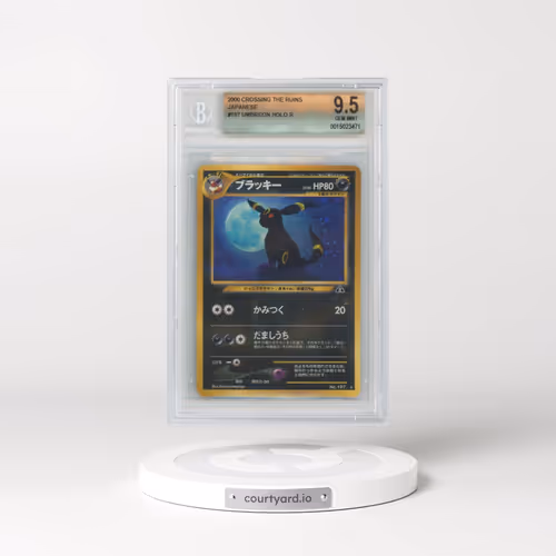 2000 Crossing the Ruins... #197 Umbreon - Holo (BGS 9.5 GEM MINT)