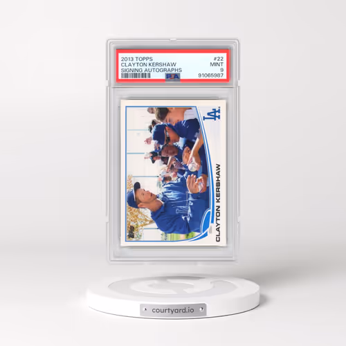 2013 Topps #22 Clayton Kershaw - Signing Autographs (PSA 9 MINT)