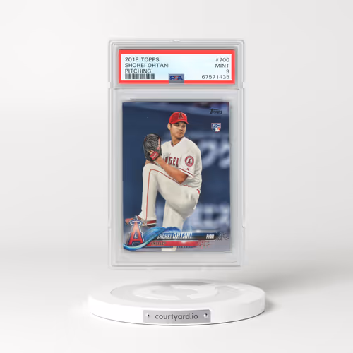 2018 Topps #700 Shohei Ohtani - Pitching (PSA 9 MINT)