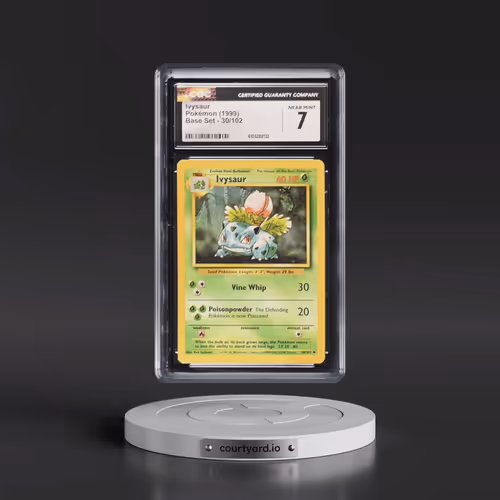 1999 Base Set #30/102 Ivysaur (CGC 7 NM)