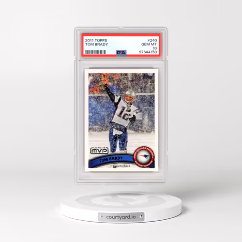 2011 Topps #240 Tom Brady (PSA 10 GEM MINT)