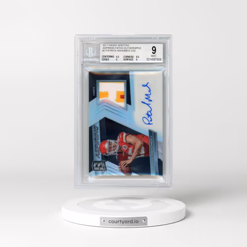 2017 Panini Spectra Aspiring Patch Autographs #2 Patrick Mahomes II/20 (BGS 9 MINT)