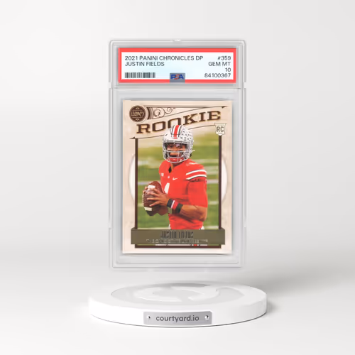 2021 Panini Chronicles Draft Picks #359 Justin Fields (PSA 10 GEM MINT)