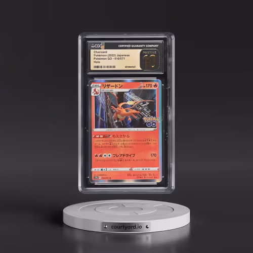 2022 Pokémon GO #010/071 Charizard - Holo (CGC 10 PRISTINE)