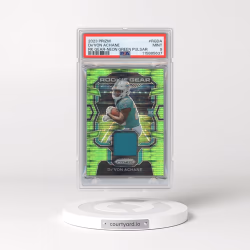 2023 Panini Prizm Rookie Gear #RGDA DE'Von Achane - Neon Green Pulsar (PSA 9 MINT)