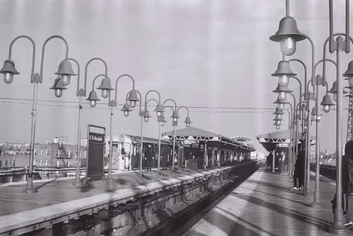 Item #56912664102505684401241846213257587603007609539773065122493917091161354272769 Media