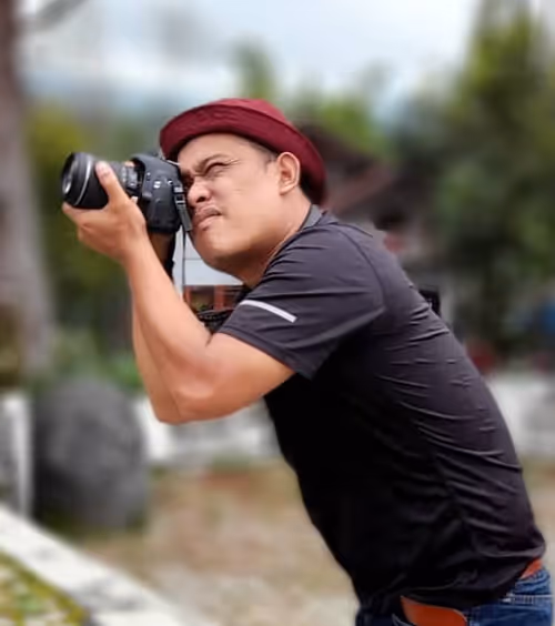 Item #67412224494391497031263646753102844366194811457315226030141610874542250524673 Media