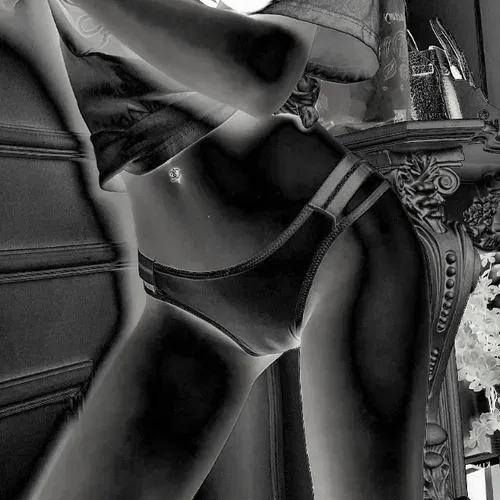 Item #2819385792739987279775607948315659602686971516605634186812413073312815513610 Media