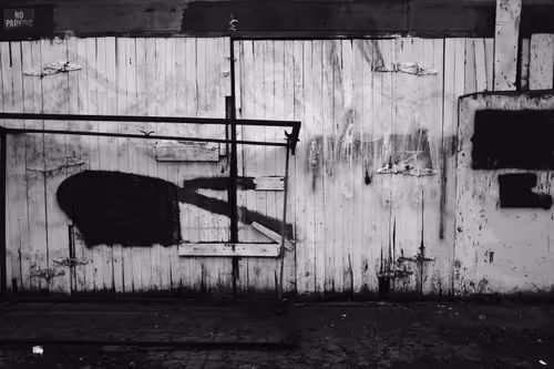 Item #63469761567061717341732170854689072472341875368113613158341509259098555678721 Media